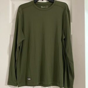 Under Armour loose fit heat gear top